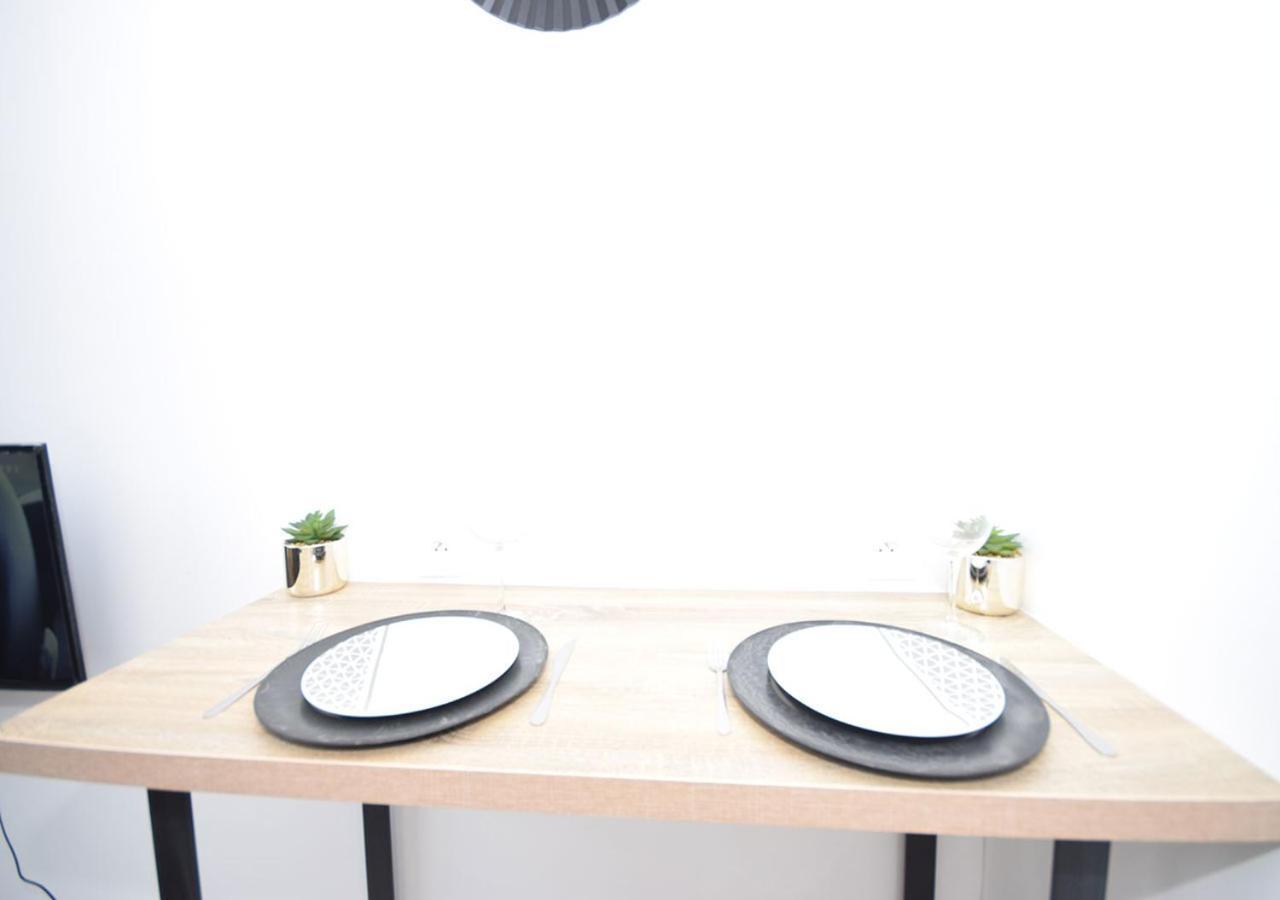 Hyper Centre Valenciennes - Wifi - Terrasse - Tramway - Lerelaisdodile2 아파트 외부 사진